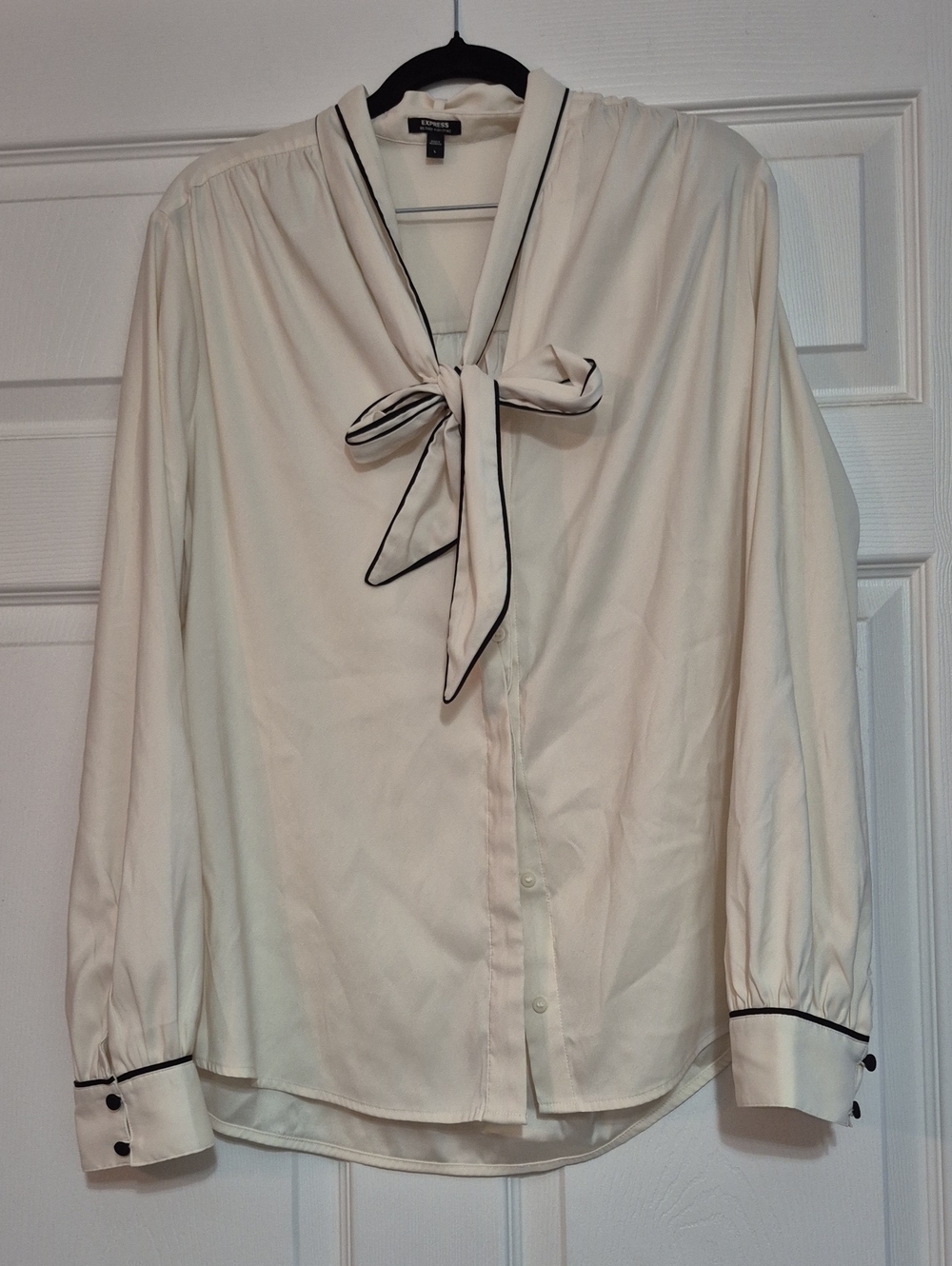 Express Cream Blouse with Black Piping and Tie Neck